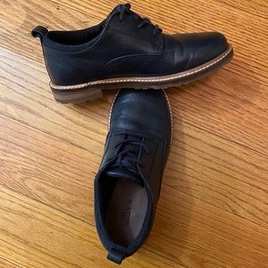 ZARA Dark Navy blue boys dress shoes size 30 (12).